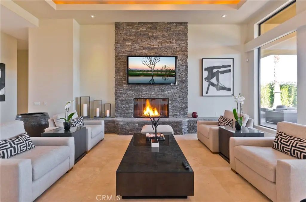 Single Family Residence for rent at 57780 Troon Way, La Quinta, CA featuring 4 beds and 5 baths