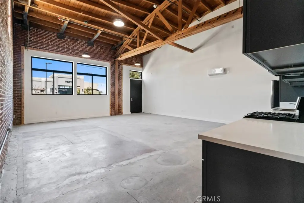 1901 S Pacific Avenue 4, San Pedro, CA — listing photo 1