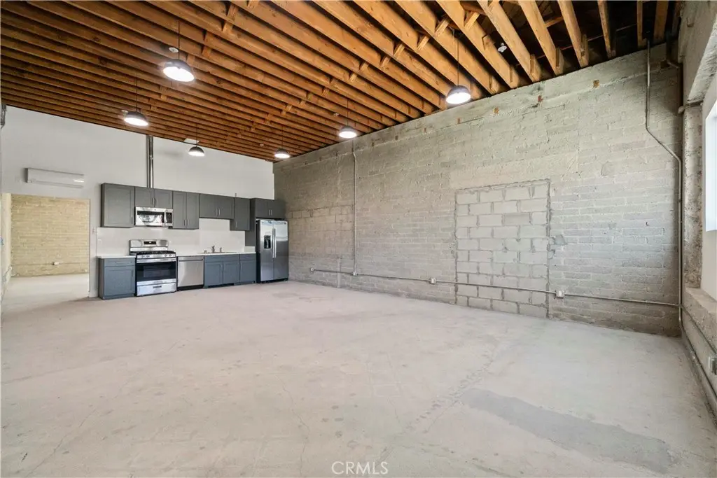 1901 S Pacific Avenue 6, San Pedro, CA — listing photo 1