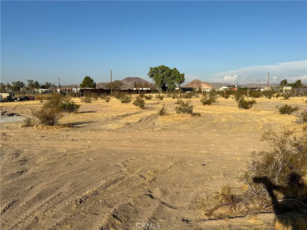 35400 Silver Avenue, Yermo, CA — listing photo 1