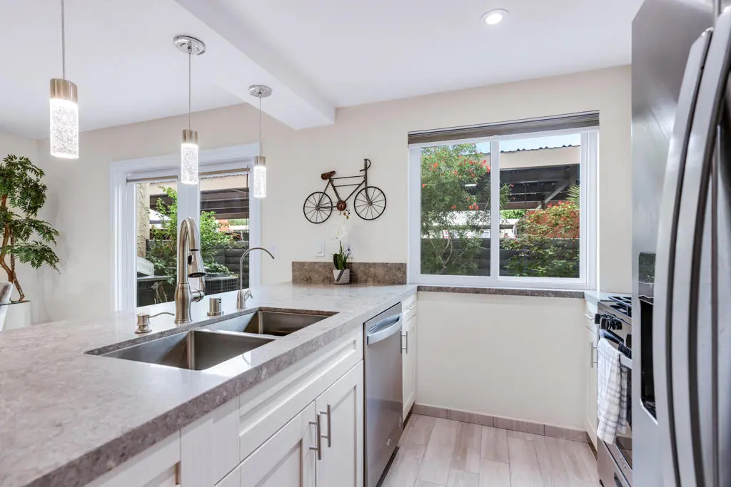 Residential Lease for rent at 2274 N Indian Canyon Drive C, Palm Springs, Riverside County, CA featuring 3 beds and 3 baths