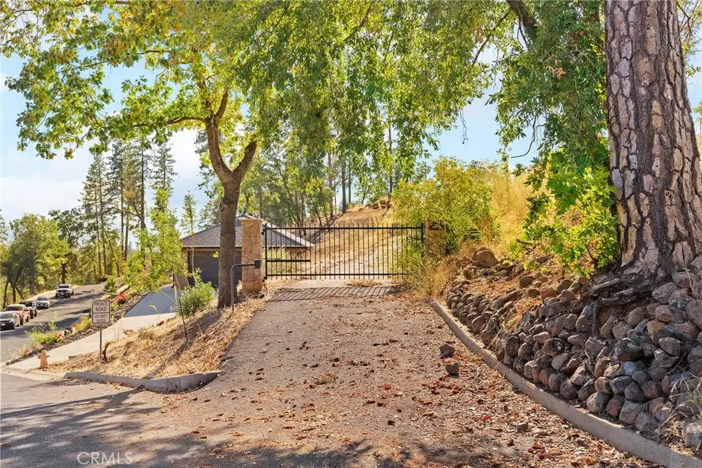 585 Valstream Drive, Paradise, CA — listing photo 1