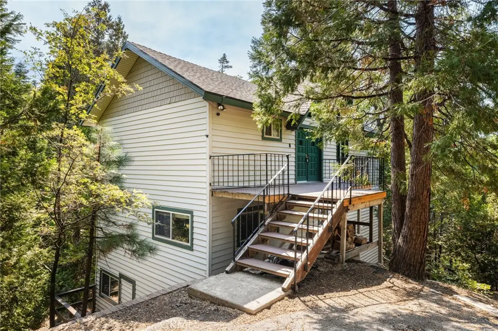 175 Golf Course Road, Lake Arrowhead, CA — listing photo 1