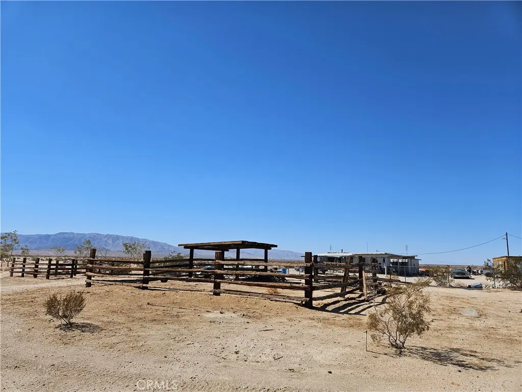 5451 Kuhns Rd, 29 Palms, CA — listing photo 1