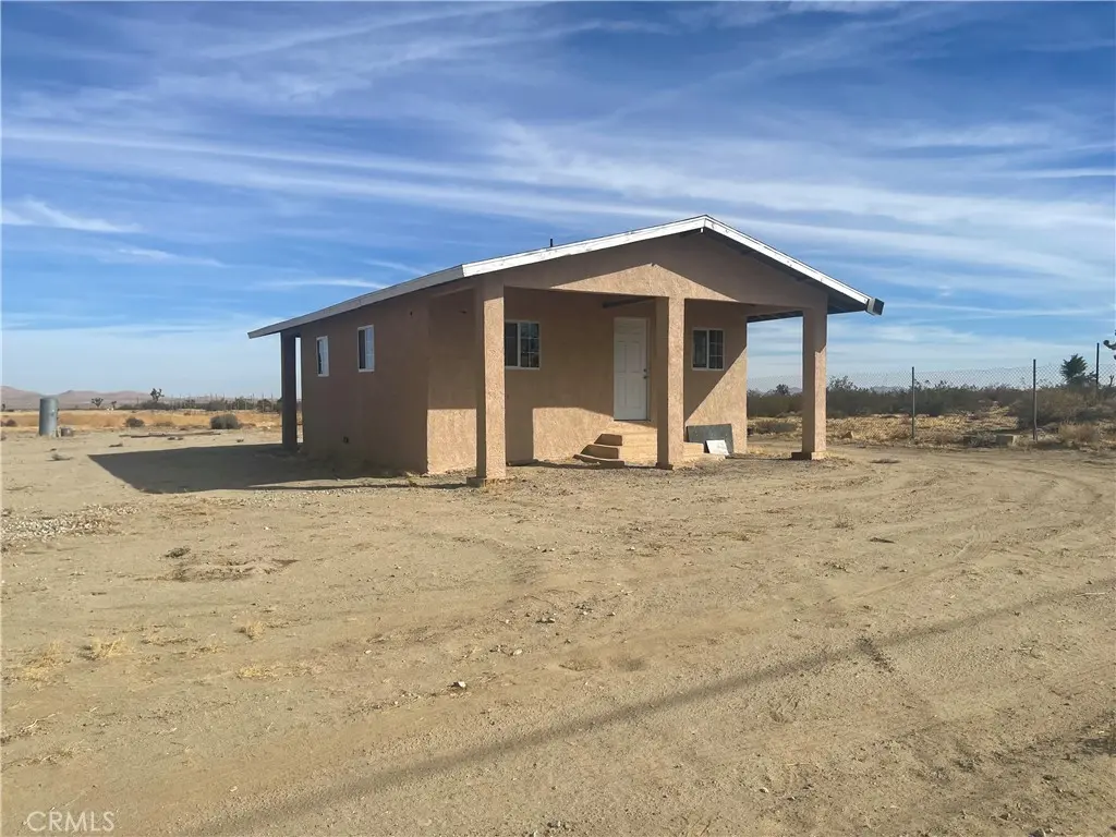 18645 E Palmdale Boulevard, Palmdale, CA — listing photo 1