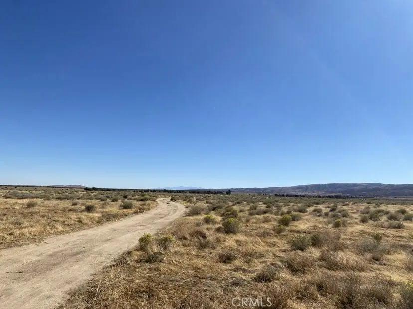235 W Avenue C-8, Lancaster, CA — listing photo 1