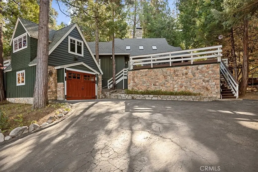 226 Holiday Drive, Lake Arrowhead, CA — listing photo 1