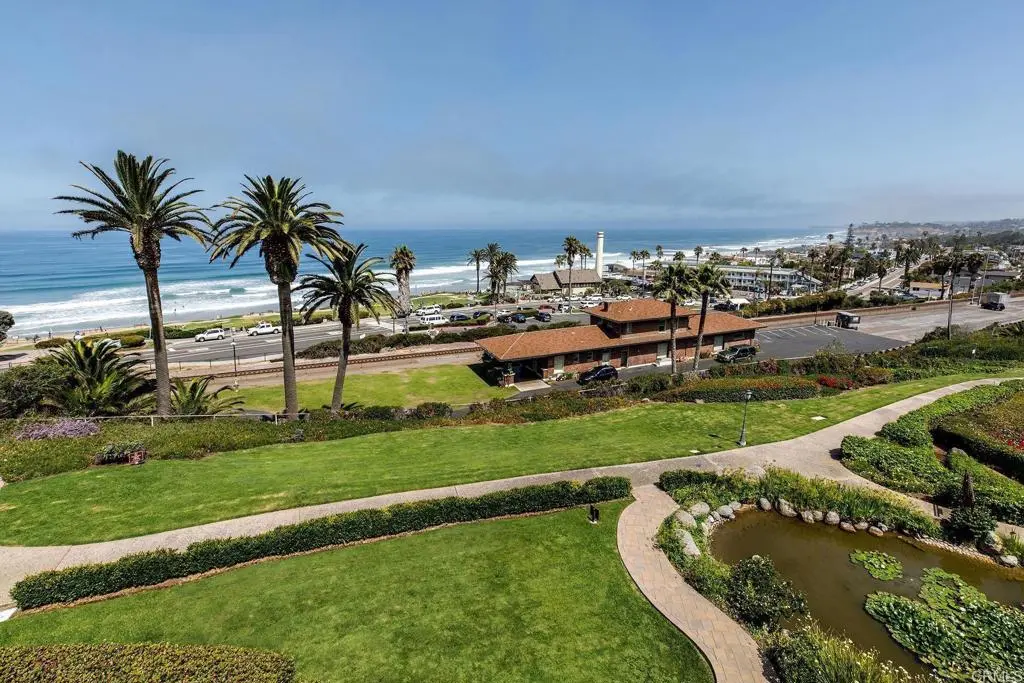Condominium for rent at 1558 Camino Del Mar 617, Del Mar, CA featuring 1 bed and 2 baths