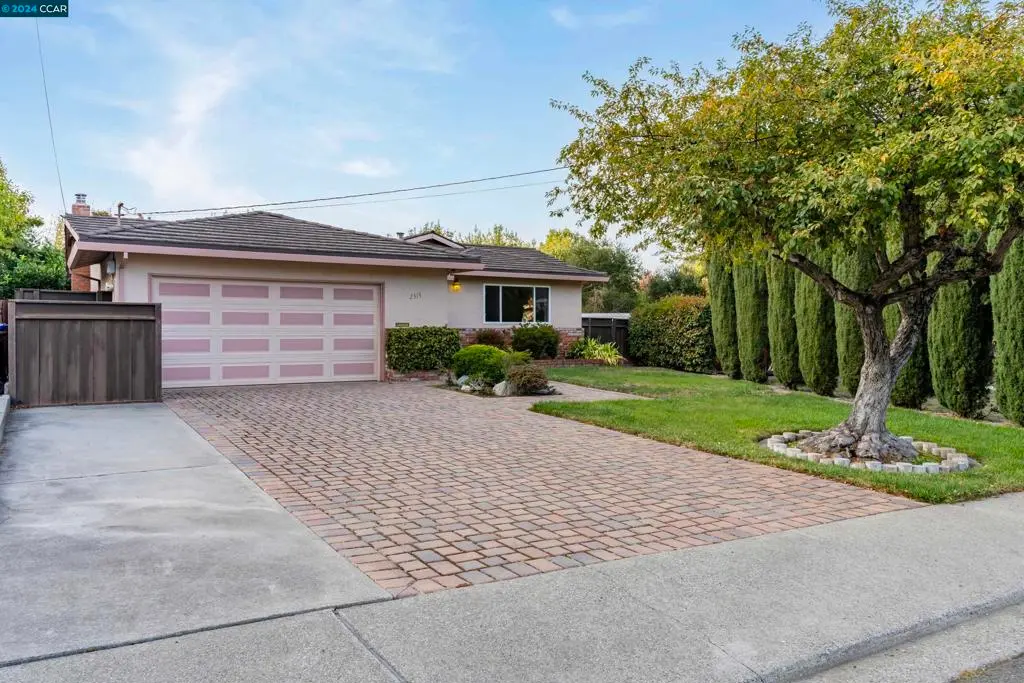 Single Family Residence for rent at 2315 Hoytt Ct, Pinole, CA featuring 3 beds and 2 baths