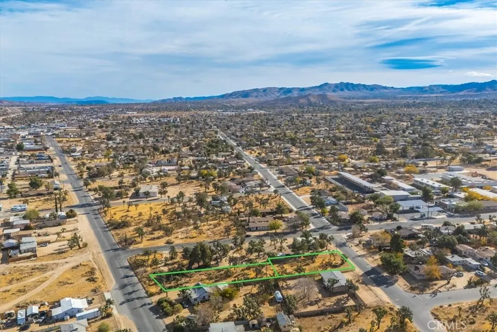 10 Santa Fe Trail Trail, Yucca Valley, CA — listing photo 1