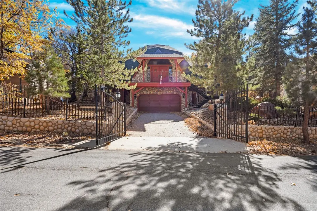 160 Yosemite Drive, Big Bear City, CA — listing photo 1