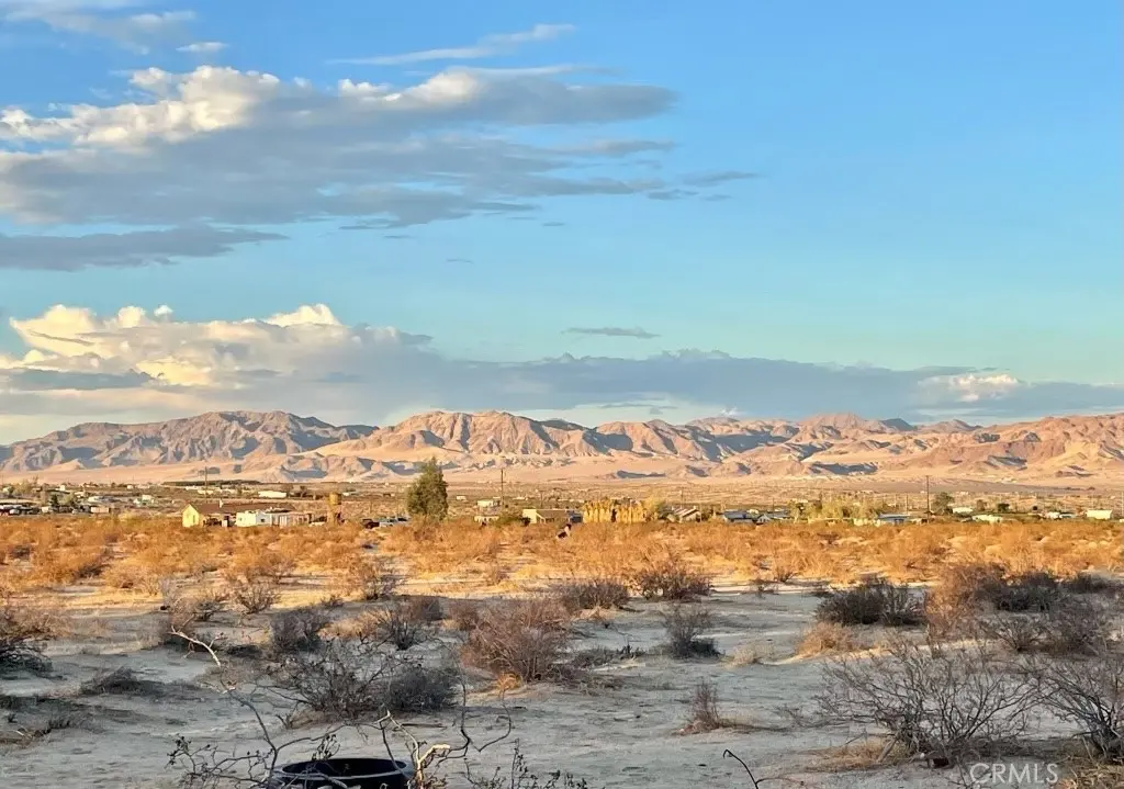 69570 Squaw Road, 29 Palms, CA — listing photo 1