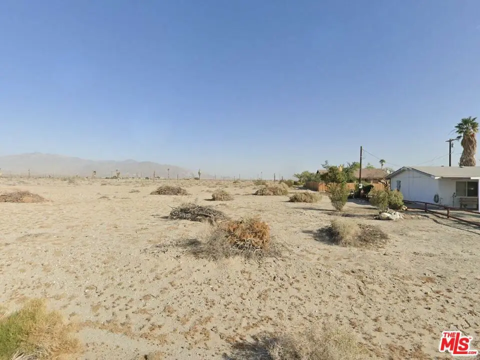 1374 Leeward Avenue, Thermal, CA — listing photo 1