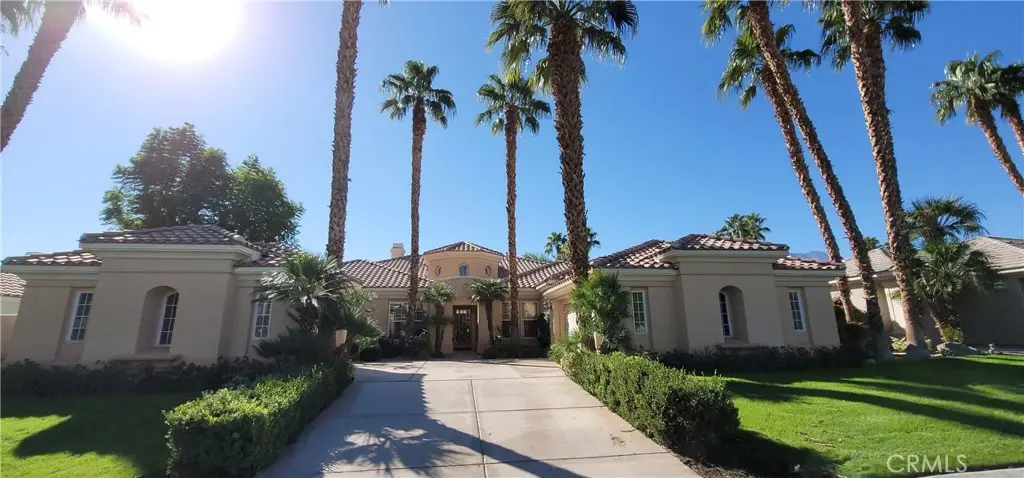 Residential Lease for rent at 81265 Kingston Heath, La Quinta, Riverside County, CA featuring 3 beds and 5 baths