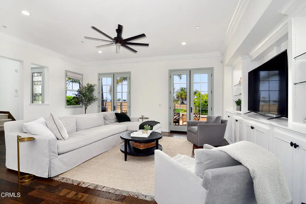 Single Family Residence for rent at 4011 Adriatic Street, Oxnard, CA featuring 4 beds and 3 baths