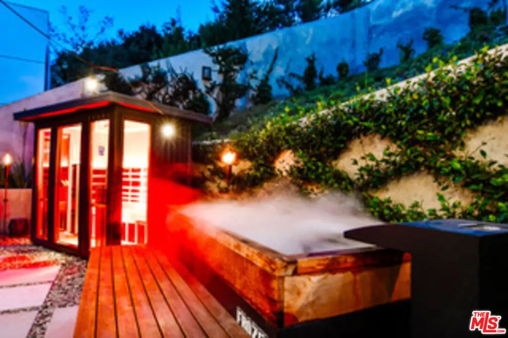 4969 Llano Drive, Woodland Hills, CA — listing photo 1