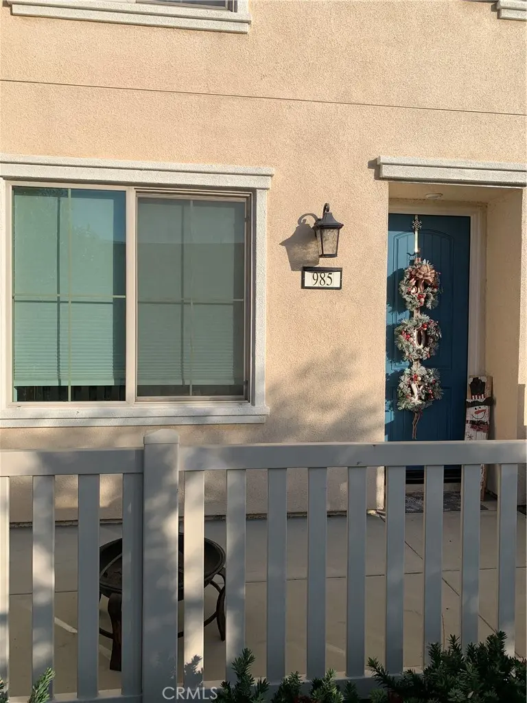 Condominium for rent at 985 W Clover Avenue, Rialto, CA featuring 3 beds and 3 baths
