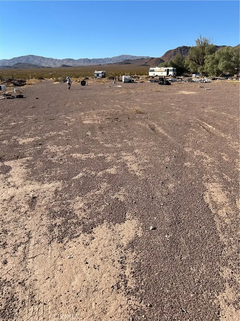 46262 Magney Lane, Newberry Springs, CA — listing photo 1