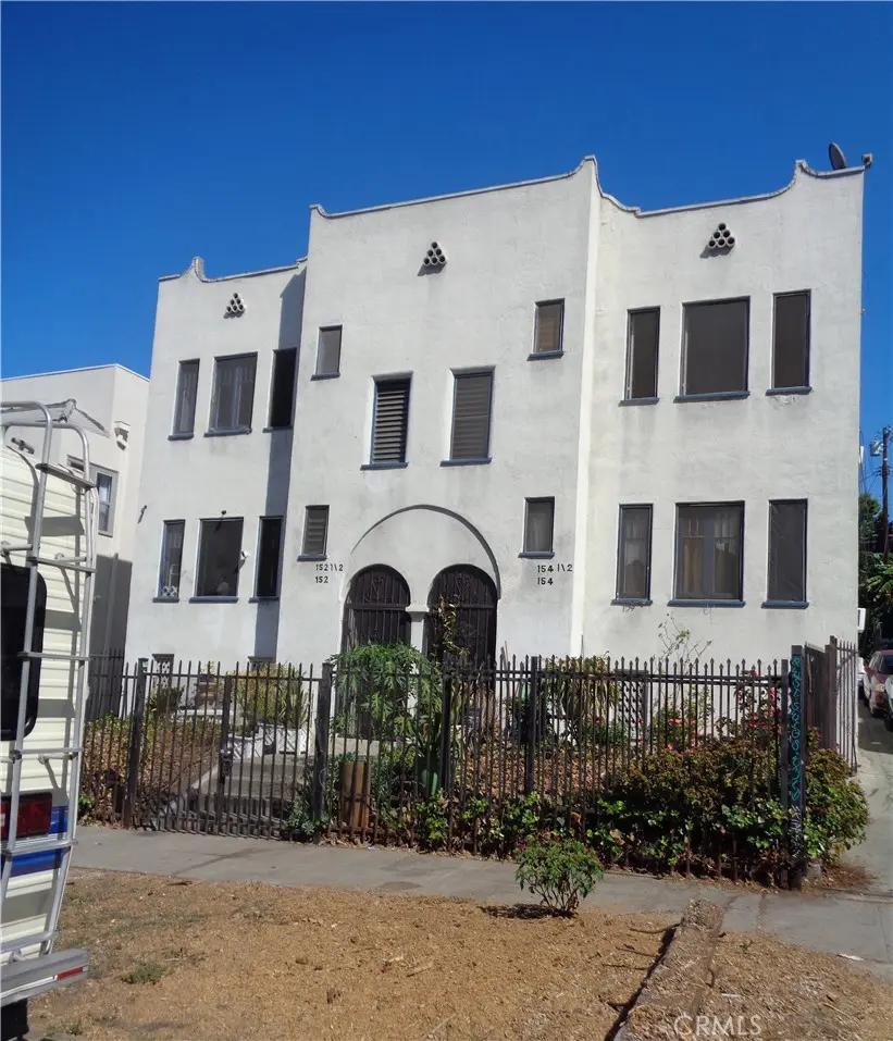 Quadruplex for sale at 152 S Westmoreland Avenue, Los Angeles, CA