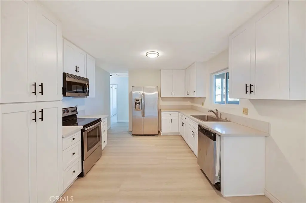 Single Family Residence for sale at 19665 Grey Mountain Road, Adelanto, CA featuring 4 beds and 4 baths