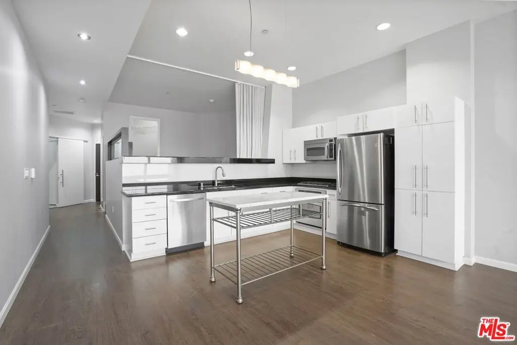 Condominium for sale at 1100 Wilshire 3404, Los Angeles, CA featuring 2 beds and 2 baths