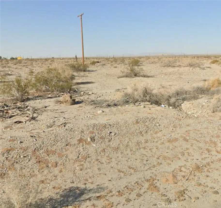 1561 Red Sea, Thermal, CA — listing photo 1