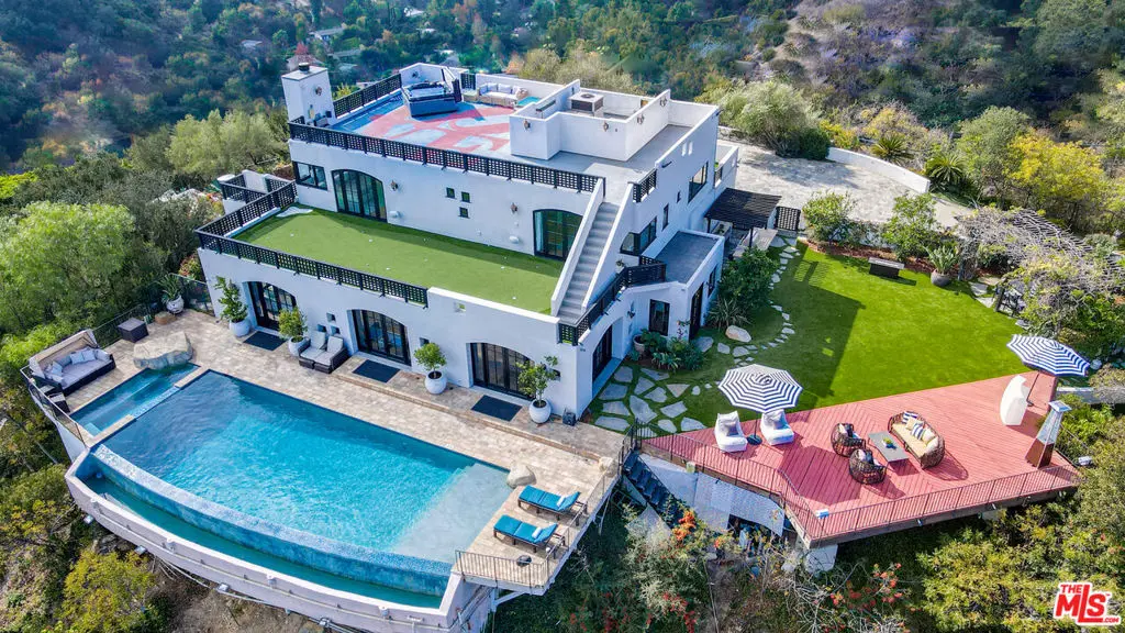 Residential Lease for rent at 13211 Mulholland Drive, Beverly Hills, Los Angeles County, CA featuring 5 beds and 3 baths