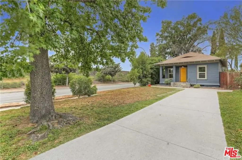 395 N Holliston Avenue, Pasadena, CA — listing photo 1