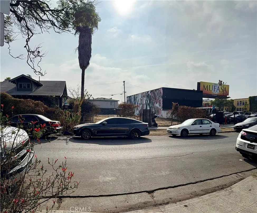 6132 Romaine Street, Los Angeles, CA — listing photo 1