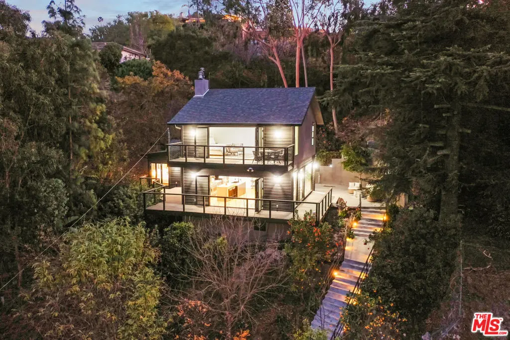 14600 Round Valley Drive, Sherman Oaks, CA — listing photo 1