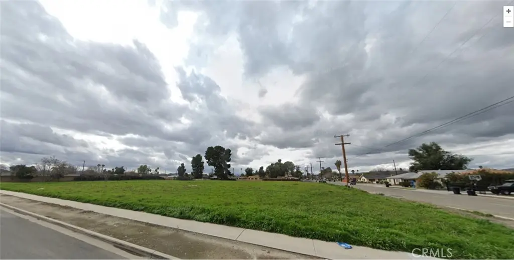 401 N Santa Fe Street, Hemet, CA — listing photo 1
