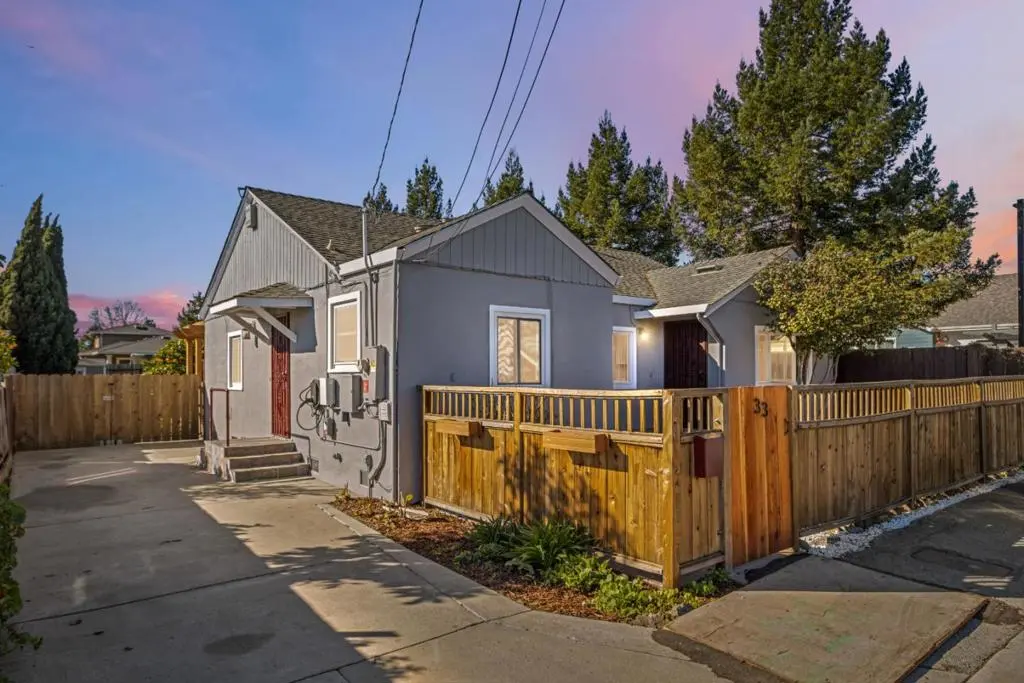 33 Stewart Avenue, Freedom, CA — listing photo 1