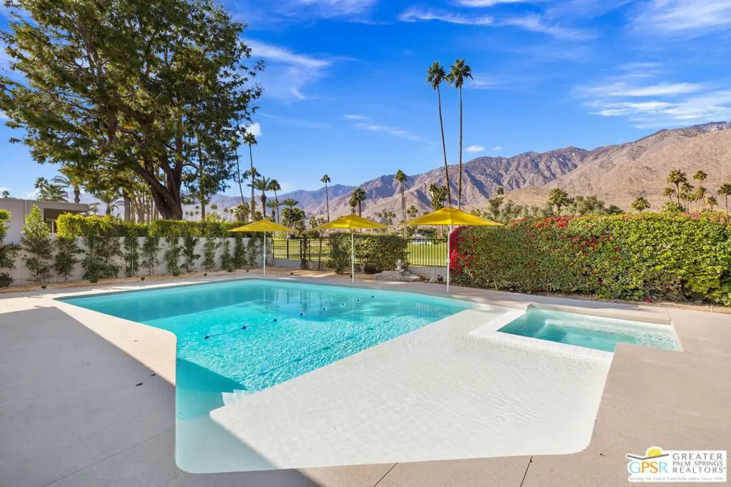 Single Family Residence for rent at 2367 S Yosemite Drive, Palm Springs, CA featuring 4 beds and 3 baths