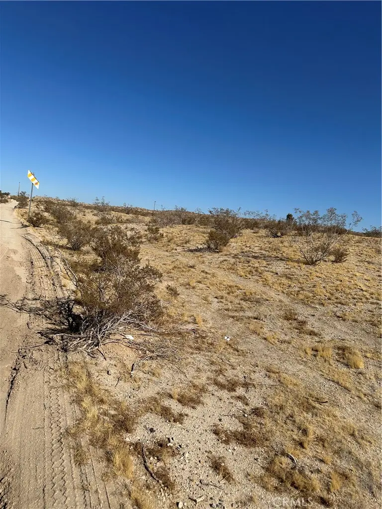 0 Aurora, Oro Grande, CA — listing photo 1