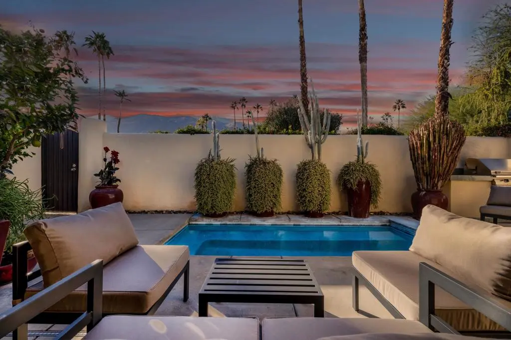 Residential Lease for rent at 1173 E Alejo Road, Palm Springs, Riverside County, CA featuring 2 beds and 2 baths
