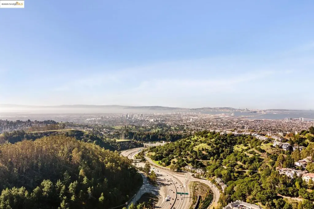 Tunnel Rd, Oakland, CA — listing photo 1