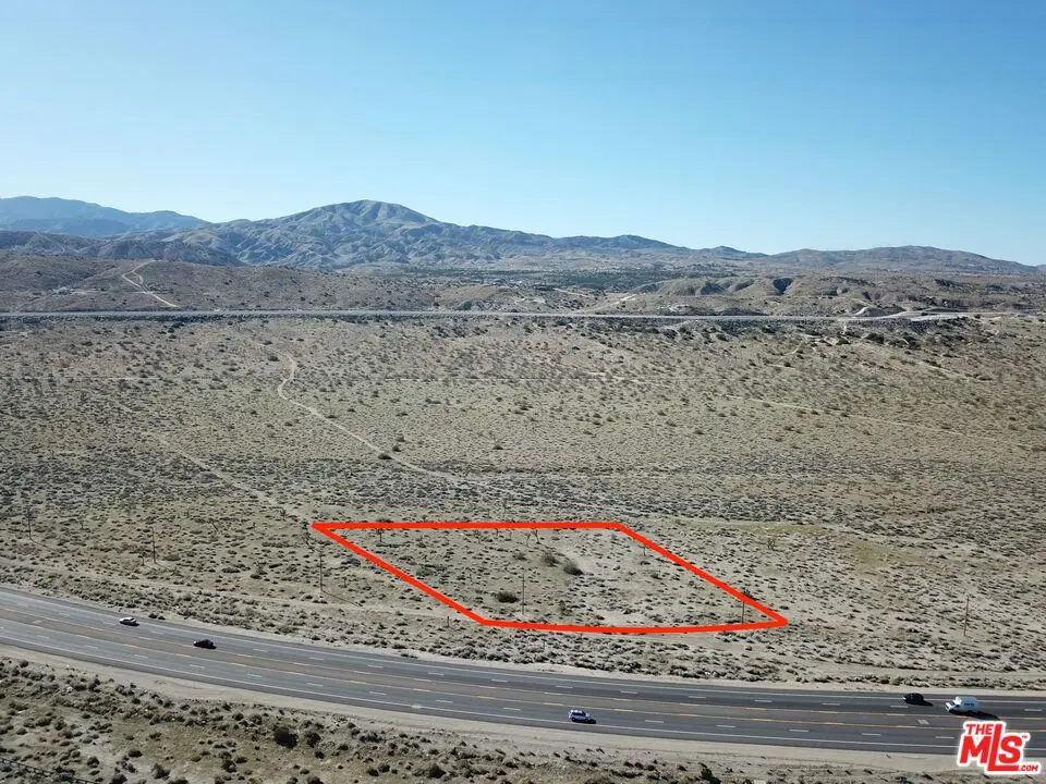 6386 Pearblossom Highway, Palmdale, CA — listing photo 1