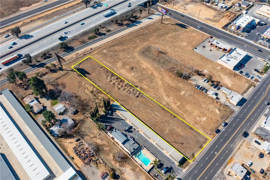 1257 E 6th Street, Beaumont, CA — listing photo 1