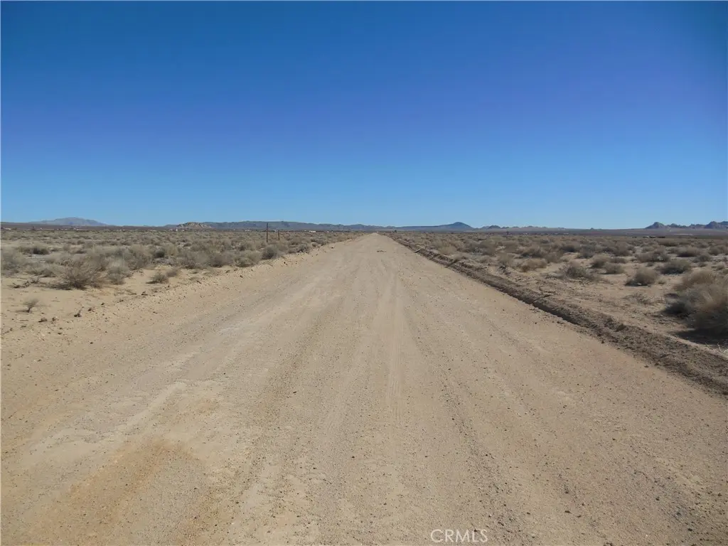 105 Smoke Bush Road, Lucerne Valley, CA — listing photo 1