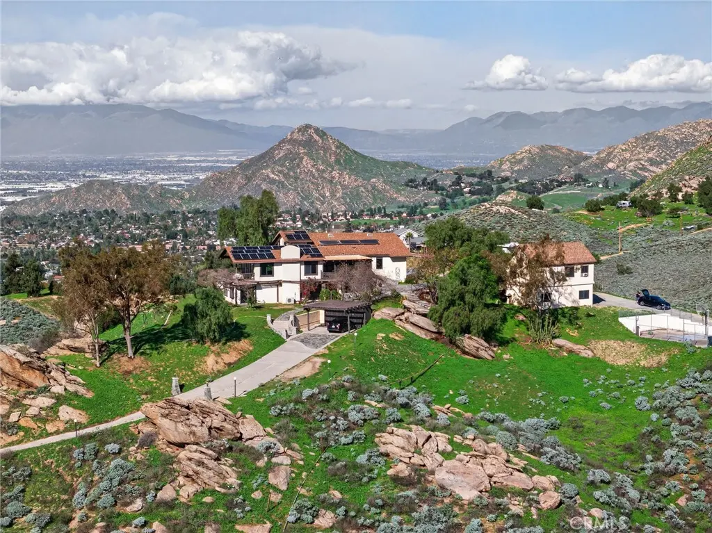 Single Family Residence for sale at 20682 Hill Top Drive, Riverside, CA featuring 4 beds and 3 baths