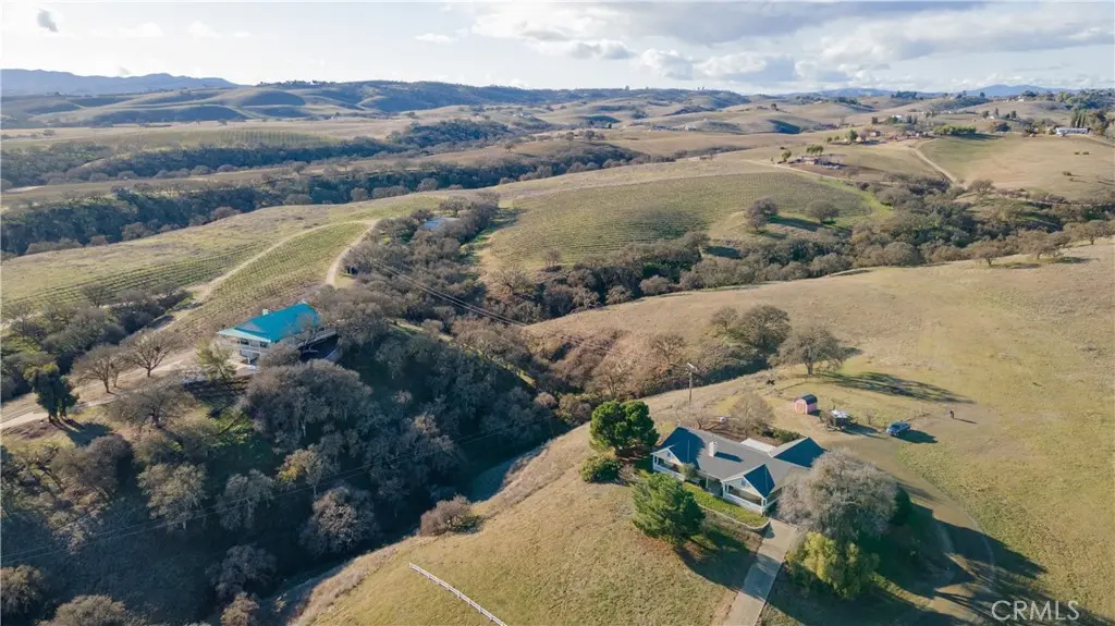 390 San Marcos Road, Paso Robles, CA — listing photo 1