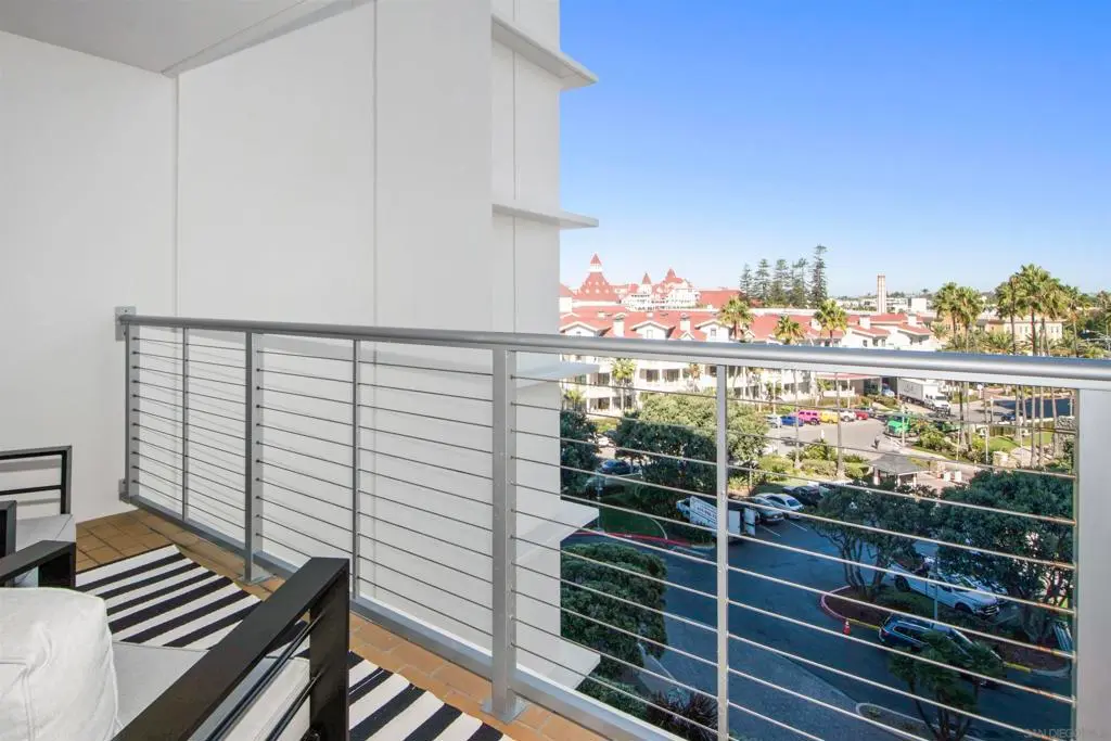 Single Family Residence for rent at 1720 Avenida Del Mundo 501, Coronado, CA featuring 1 bed and 1 bath