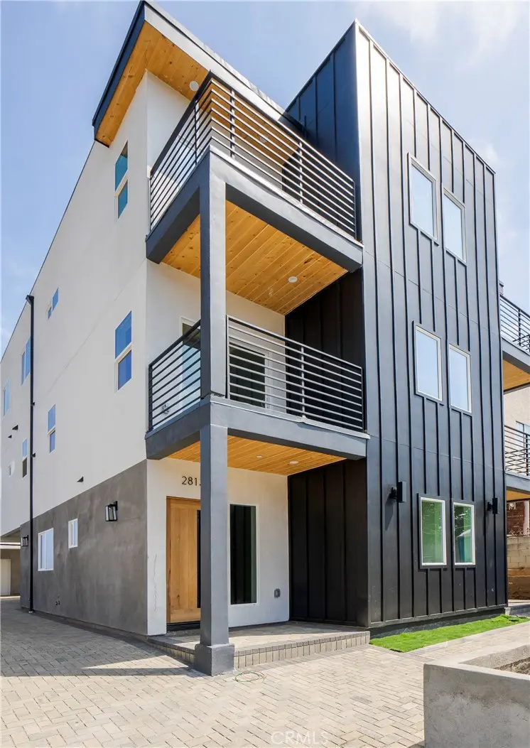 Apartment for sale at 2813 E 6th Street, Los Angeles, CA