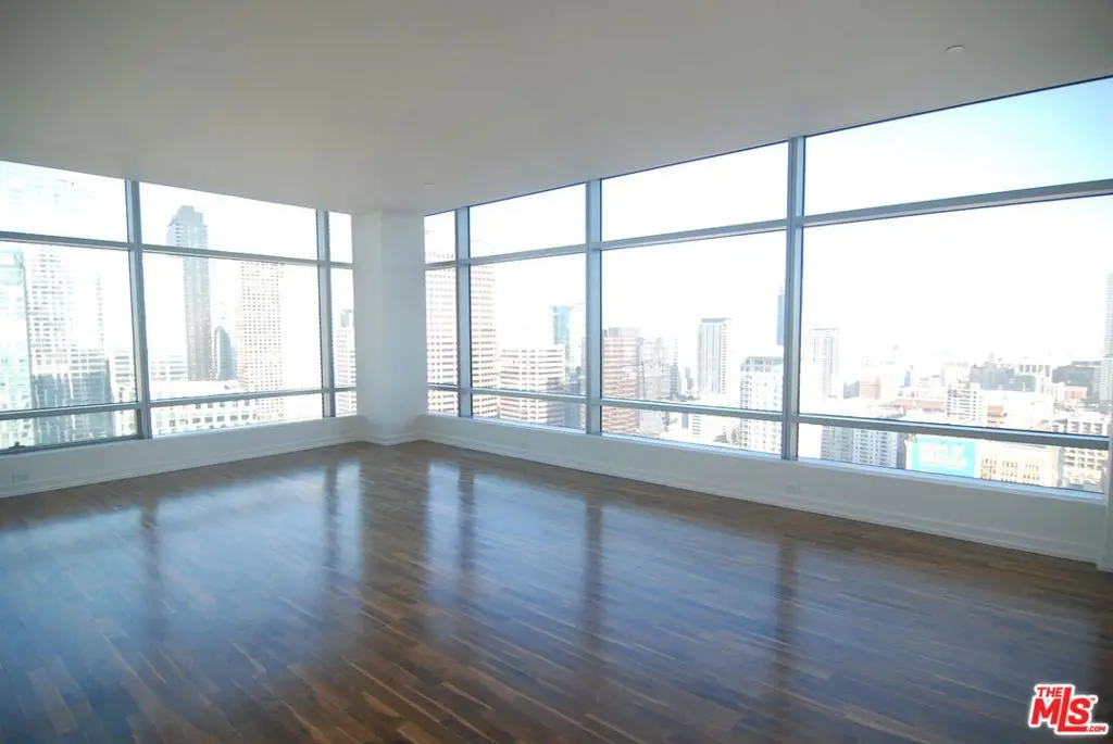 Residential Lease for rent at 900 W Olympic Boulevard 30K, Los Angeles, Los Angeles County, CA featuring 2 beds and 3 baths