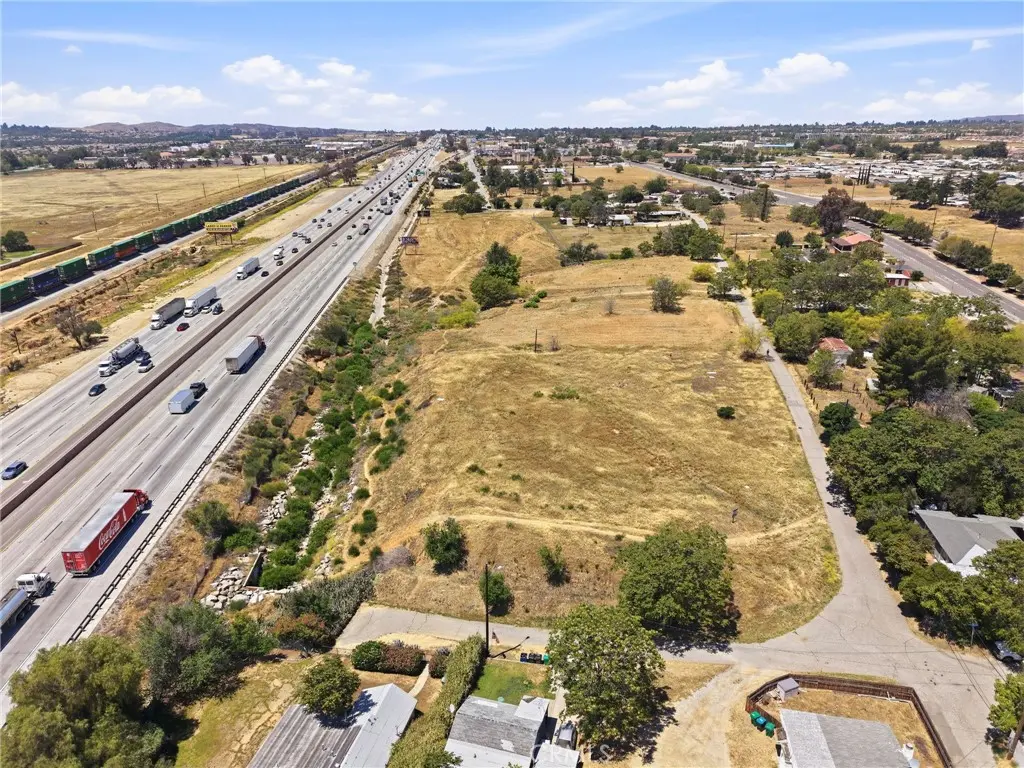 5242 C Street, Banning, CA — listing photo 1