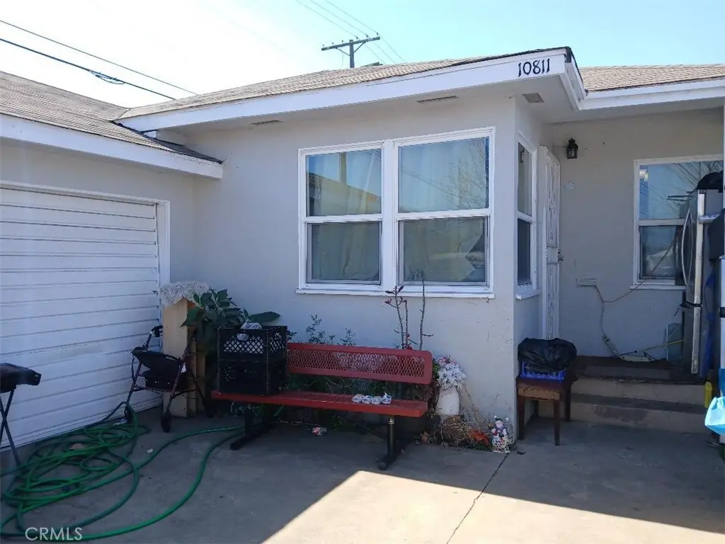 10811 S San Pedro Street, Los Angeles, CA — listing photo 1