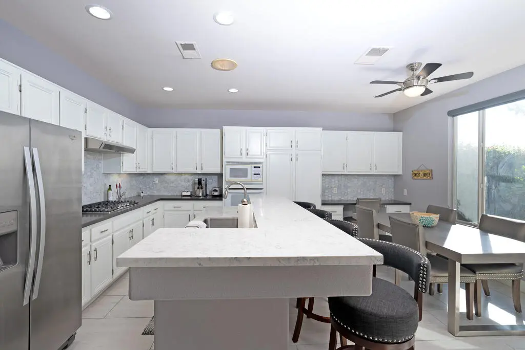 Residential Lease for rent at 67579 S Laguna Drive, Cathedral City, Riverside County, CA featuring 2 beds and 3 baths