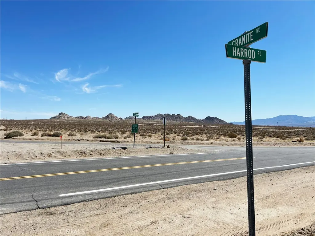 4521515 Harrod Road, Lucerne Valley, CA — listing photo 1