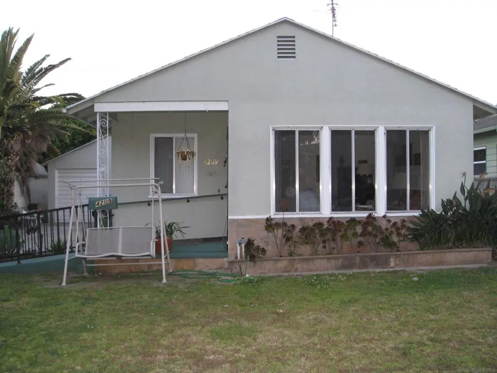 Single Family Residence for rent at 4209 LAFAYETTE PL, Culver City, CA featuring 2 beds and 1 bath