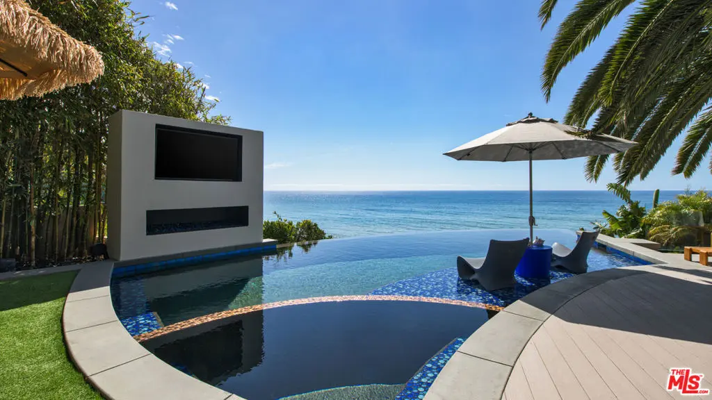 Single Family Residence for rent at 33406 Pacific Coast Highway, Malibu, CA featuring 4 beds and 4 baths